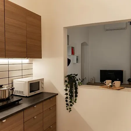 Calefati 1970 - Urban Vintage Retreat Center Bari