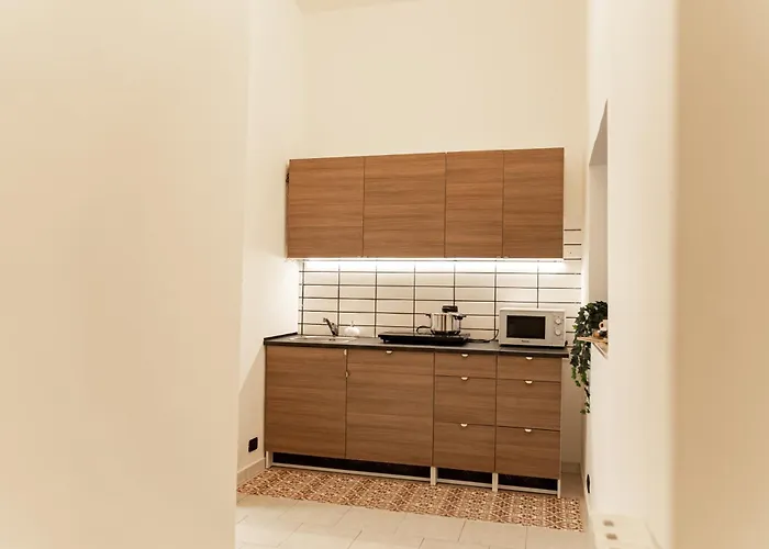 Calefati 1970 - Urban Vintage Retreat Center