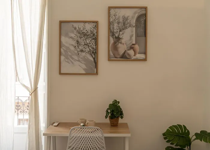 Calefati 1970 - Urban Vintage Retreat Center