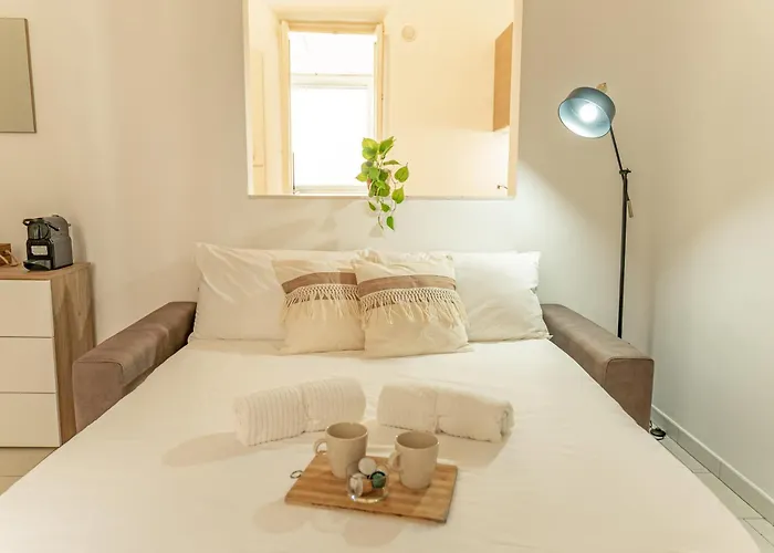 Calefati 1970 - Urban Vintage Retreat Center