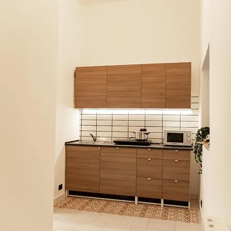 Calefati 1970 - Urban Vintage Retreat Center