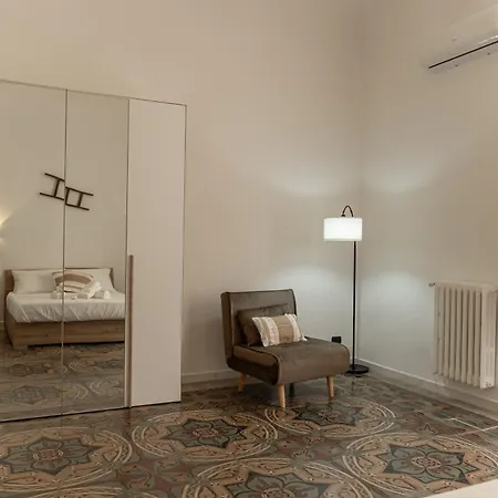 Calefati 1970 - Urban Vintage Retreat Center Appartement