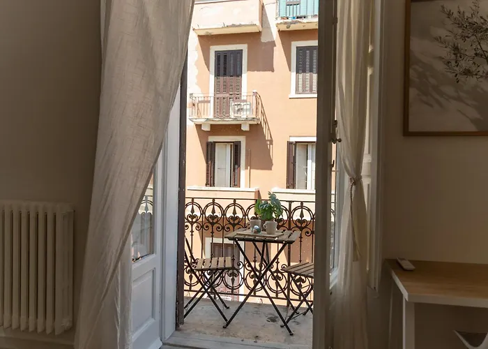 Calefati 1970 - Urban Vintage Retreat Center